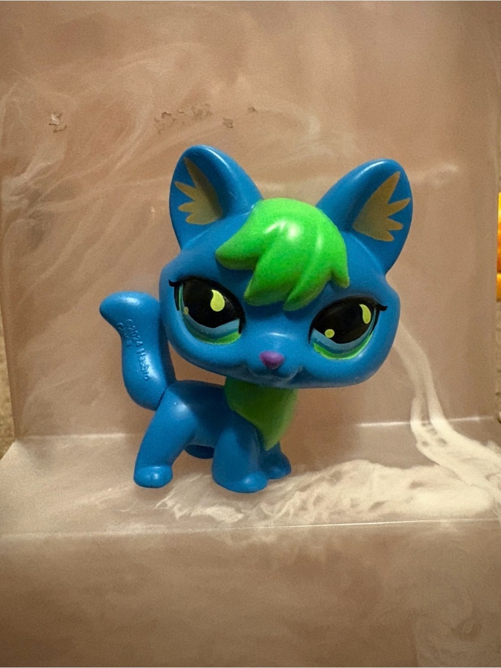 NWOT Littlest Pet Shop Black Light Pet #289